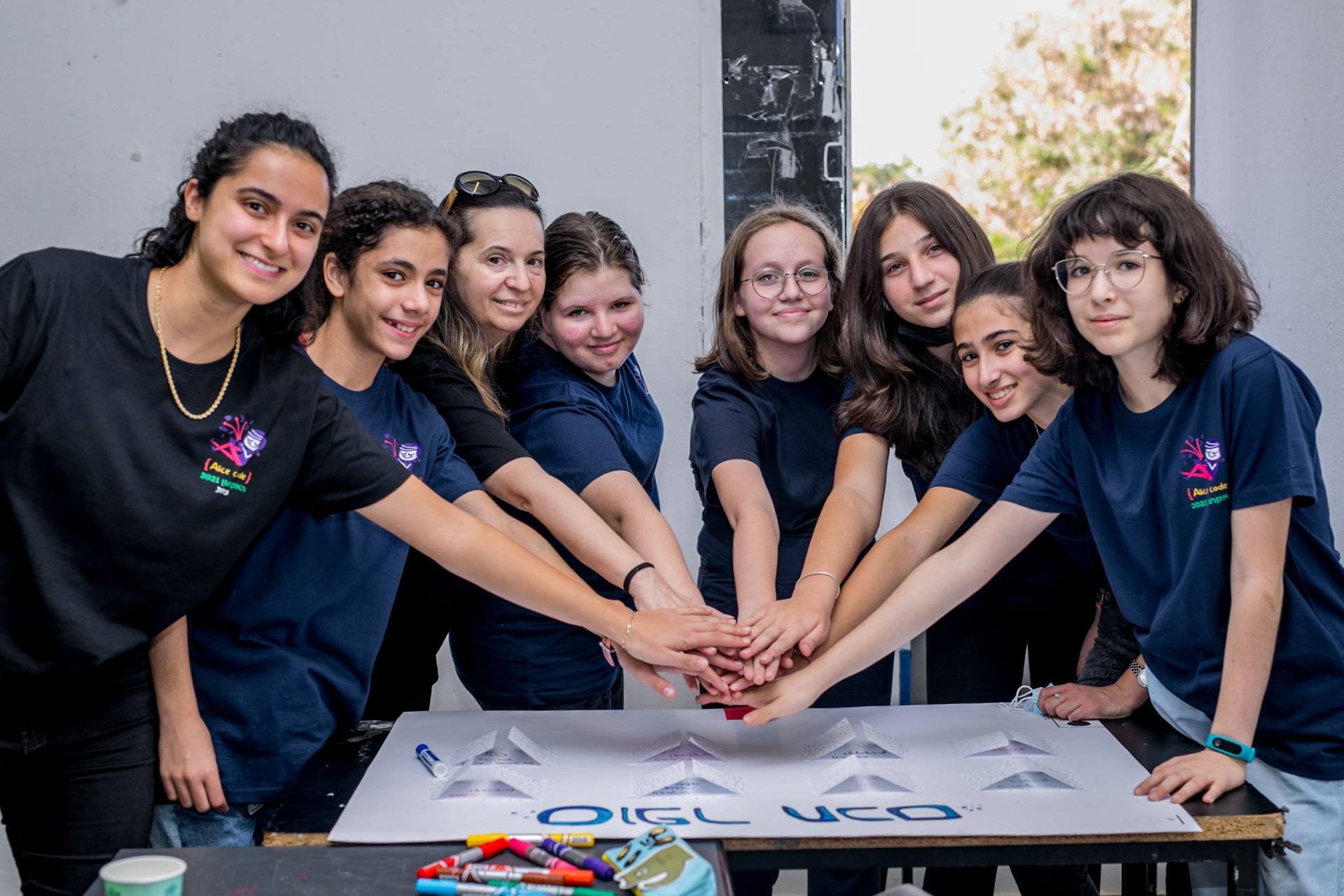צוות מדריכה וחניכות